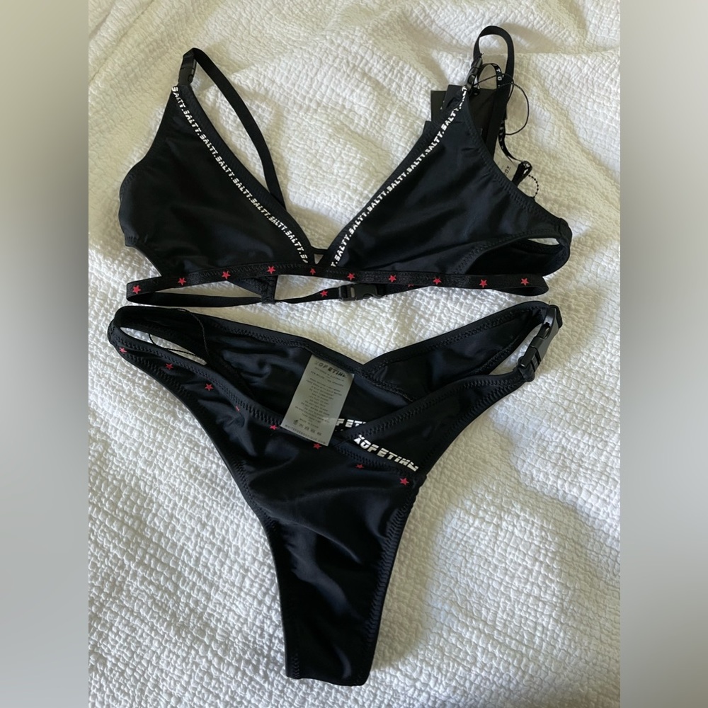 NWT! Never worn white fox boutique swim, black bikini, top medium, bottoms small